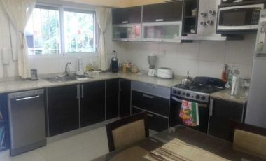 HERMOSO INMUEBLE, 1/2 CUADRA DEL INSTITUTO CONCORDIA