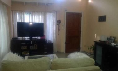 HERMOSO INMUEBLE, 1/2 CUADRA DEL INSTITUTO CONCORDIA