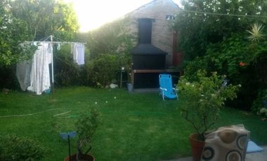 HERMOSO INMUEBLE, 1/2 CUADRA DEL INSTITUTO CONCORDIA