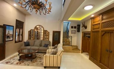 Rumah mewah full furnished bangunan Joglo di seputaran Umbulharjo
