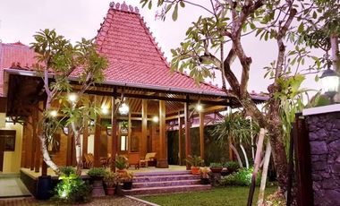 Rumah mewah full furnished bangunan Joglo di seputaran Umbulharjo