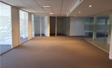 OFICINA EN VENTA EN LOMAS DE SAN ISIDRO