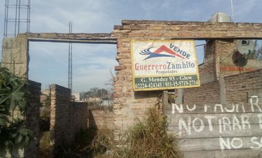 Lote de terreno en VENTA con mejoras, posee escritura e impuestos al día.