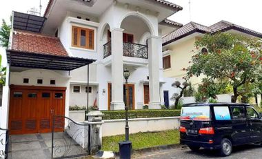 Rumah Lux di Lingkungan Premium Dekat Tugu Tirtasani Residence