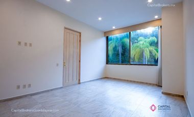 CASA DE LUJO EN LOS OLIVOS EN ZAPOPAN EN VENTA