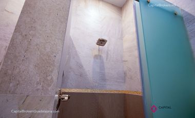 CASA DE LUJO EN LOS OLIVOS EN ZAPOPAN EN VENTA