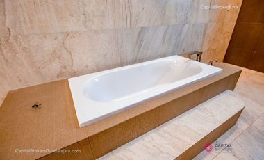 CASA DE LUJO EN LOS OLIVOS EN ZAPOPAN EN VENTA