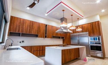CASA DE LUJO EN LOS OLIVOS EN ZAPOPAN EN VENTA
