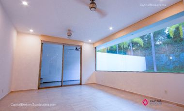 CASA DE LUJO EN LOS OLIVOS EN ZAPOPAN EN VENTA