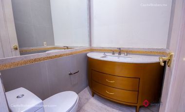 CASA DE LUJO EN LOS OLIVOS EN ZAPOPAN EN VENTA