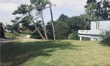 AVENIDA  LIBERTADOR A 3 CUADRAS DE LA PLAYA