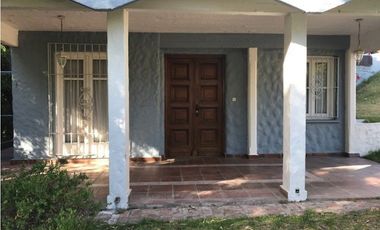 AVENIDA  LIBERTADOR A 3 CUADRAS DE LA PLAYA