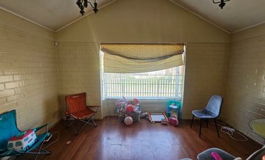 CASA ESQUINA EN LOS FUNDADORES