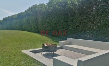 ¡Atención a todos los interesados en vivir en un lugar rodeado de naturaleza y tranquilidad! Les presentamos la venta de una hermosa casa de campo ubi