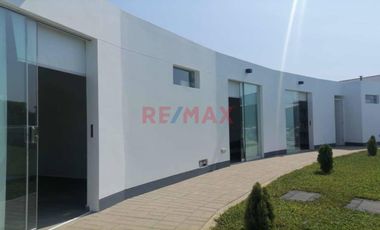 ¡Atención a todos los interesados en vivir en un lugar rodeado de naturaleza y tranquilidad! Les presentamos la venta de una hermosa casa de campo ubi
