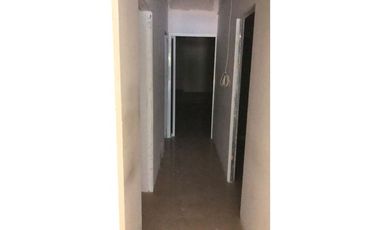 LOCAL COMERCIAL EN  ALBROOK  COMMERCIAL PARK  193M2 PLANTA BAJA