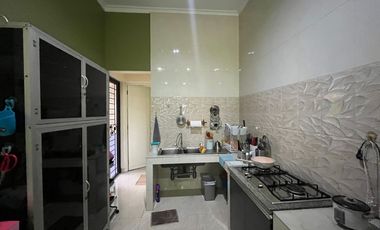 Rumah Luas 2 Lt SHM 15 Menit ke Gerbang Tol Jati Warna 1 J-38304