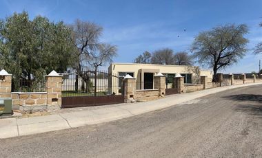 CASA EN VENTA EN EL HIPICO DE CAÑADA HONDA