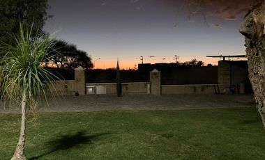 CASA EN VENTA EN EL HIPICO DE CAÑADA HONDA