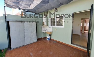 Casa PH en venta en Ramos Mejia Sur