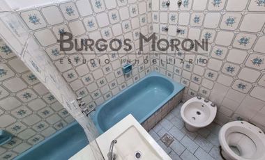 Casa PH en venta en Ramos Mejia Sur