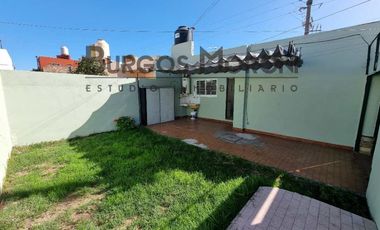 Casa PH en venta en Ramos Mejia Sur