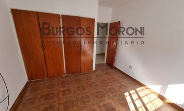 Casa PH en venta en Ramos Mejia Sur