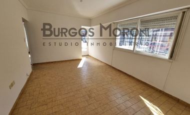 Casa PH en venta en Ramos Mejia Sur
