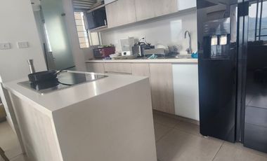 apartamento en arriendo en el carmelo. Cod A512329