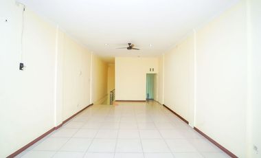 Rumah 3 Lt dekat Pintu Tol Kukusan Siap Huni Dibantu KPR J-46477