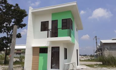 Single Attached House and Lot For Sale in Mabalacat near St. Raphael Hospital