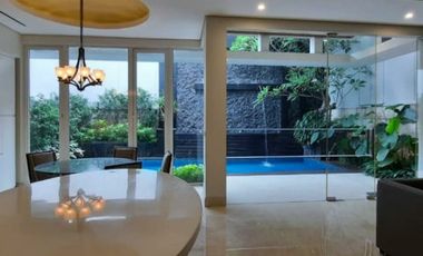 DIJUAL RUMAH MEWAH dgn LIFT dan S.POOL di PONDOK INDAH, JAKSEL