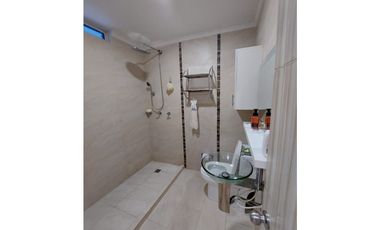 VENTA DE CASA DE DOS NIVELES EN BARRIO LA CASTELLANA DE MONTERIA