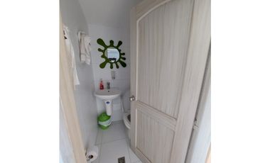 VENTA DE CASA DE DOS NIVELES EN BARRIO LA CASTELLANA DE MONTERIA