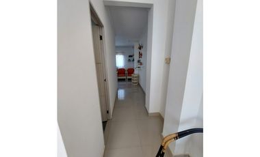 VENTA DE CASA DE DOS NIVELES EN BARRIO LA CASTELLANA DE MONTERIA