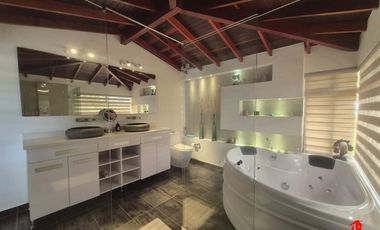 casa en arriendo/venta en alto de las flores. Cod A6313