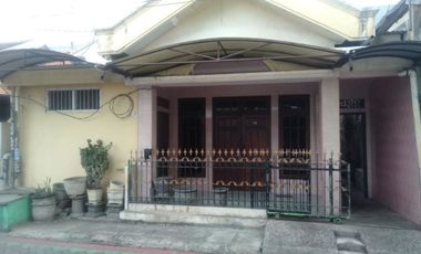 Rumah disewakan di Jawa Timur, Surabaya