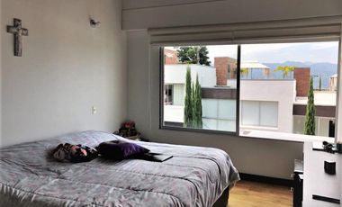 PR12149 CASA A LA RENTA EN SECTOR LOMA DEL CHOCHO, ENVIGADO
