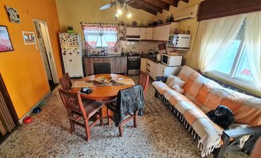 Departamento Tipo Casa en venta en Lanus Oeste