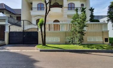 DIJUAL RUMAH di Jl DUTA NIAGA, PONDOK INDAH, JAKSEL (SANGAT MENARIK)