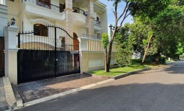 DIJUAL RUMAH di Jl DUTA NIAGA, PONDOK INDAH, JAKSEL (SANGAT MENARIK)