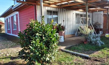 Vendo hermosa casa con amplio terreno en parral