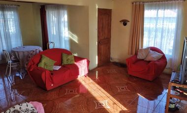 Vendo hermosa casa con amplio terreno en parral