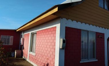 Vendo hermosa casa con amplio terreno en parral