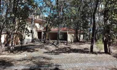 Rustica casa en Reserva de los Encinos