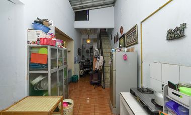 Rumah Hadap Timur LT 221 SHM 8 Mnt ke Gerbang Tol Bekasi Barat J-41522