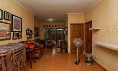 Rumah Hadap Timur LT 221 SHM 8 Mnt ke Gerbang Tol Bekasi Barat J-41522