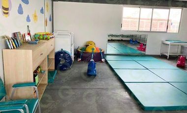 Edificio equipado ideal para escuela o guardería en Querétaro