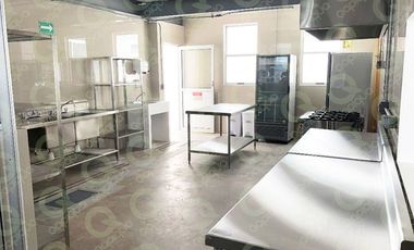 Edificio equipado ideal para escuela o guardería en Querétaro