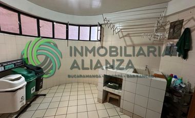 apartamento en venta en altos de cabecera. Cod V61783